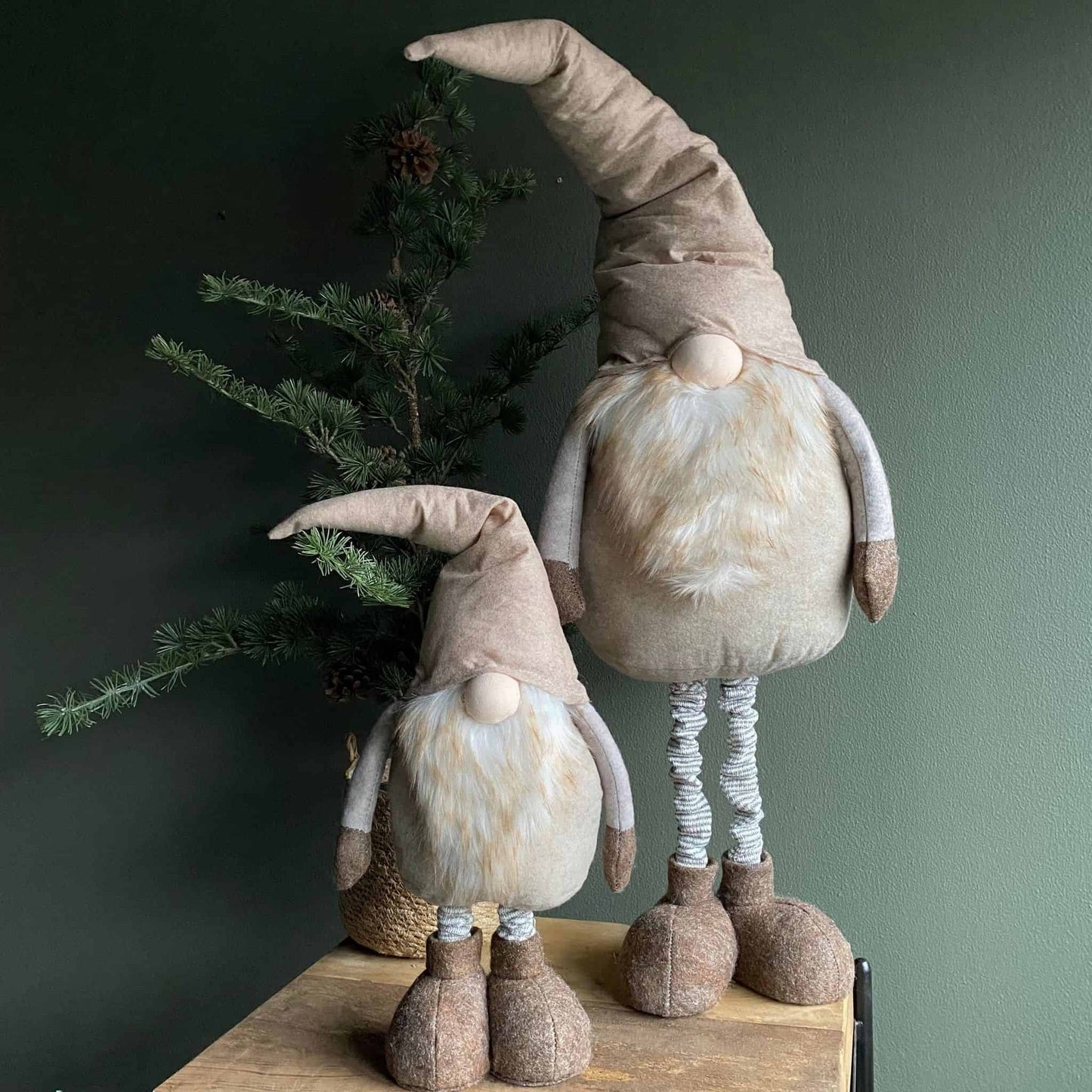 Filt nisse med teleskob ben – Natur – Stor - VIAMAJA.DK