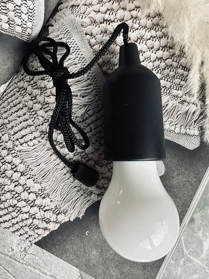 Flytbar LED lampe m. ophæng - VIAMAJA.DK