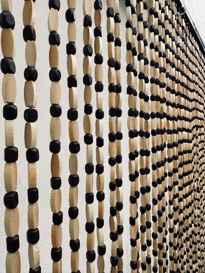 Forhæng i Natur træperler - Brun 90x200cm - VIAMAJA.DK