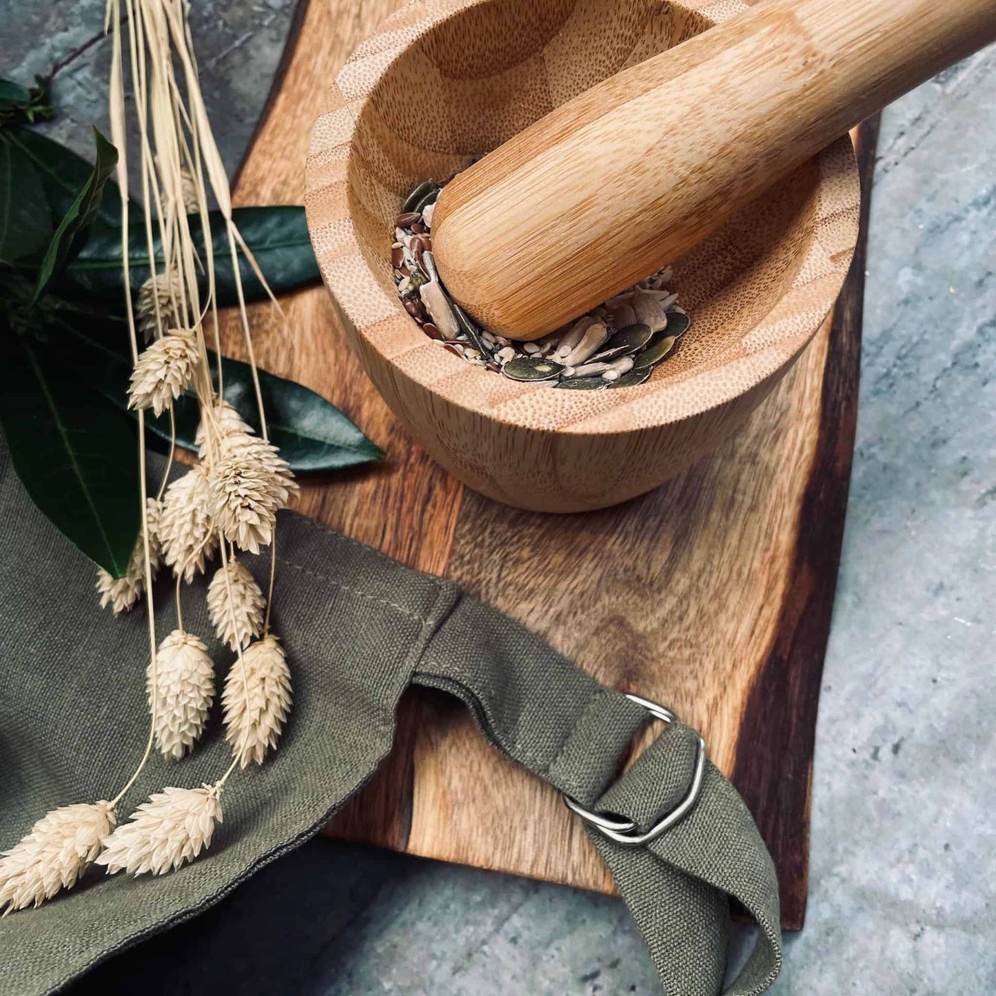 Forklæde med lomme – Salvie - VIAMAJA.DK