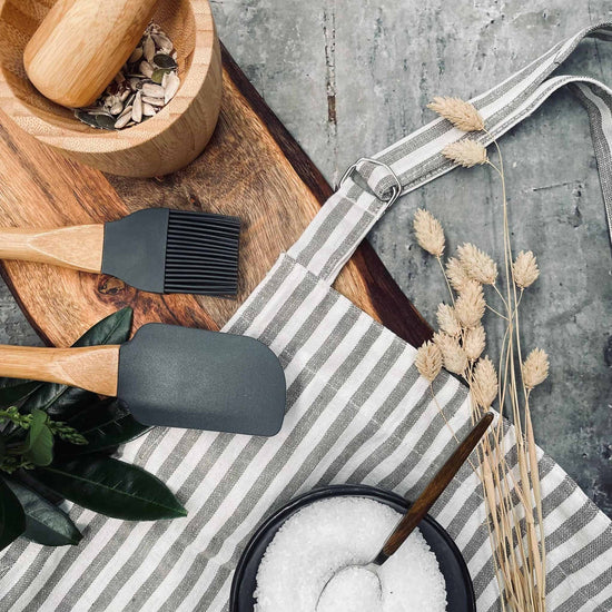 Forklæde med lomme - Salvie strib - VIAMAJA.DK