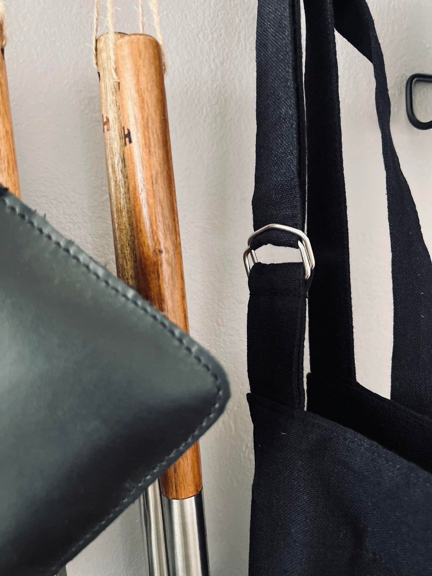 Forklæde - Sort - VIAMAJA.DK