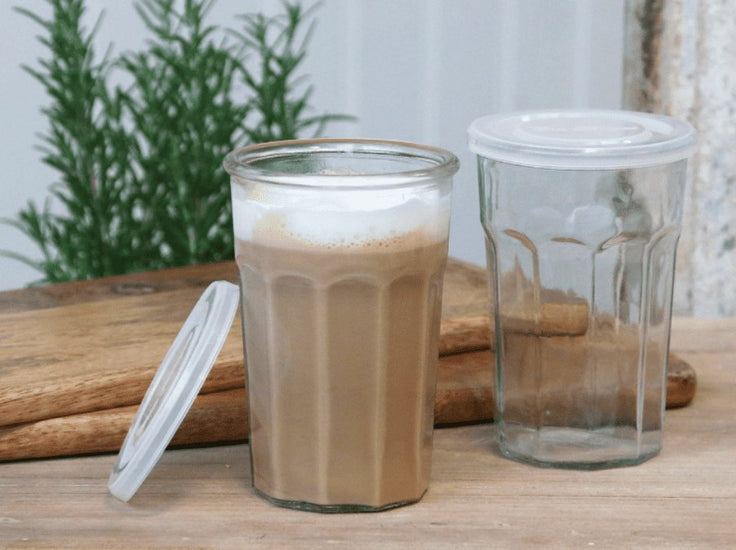 Fransk Latte kaffeglas m. riller og låg – 500ml - VIAMAJA.DK