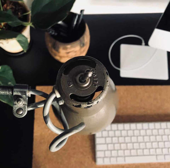 Gl. Fransk arkitektlampe med knæk - VIAMAJA