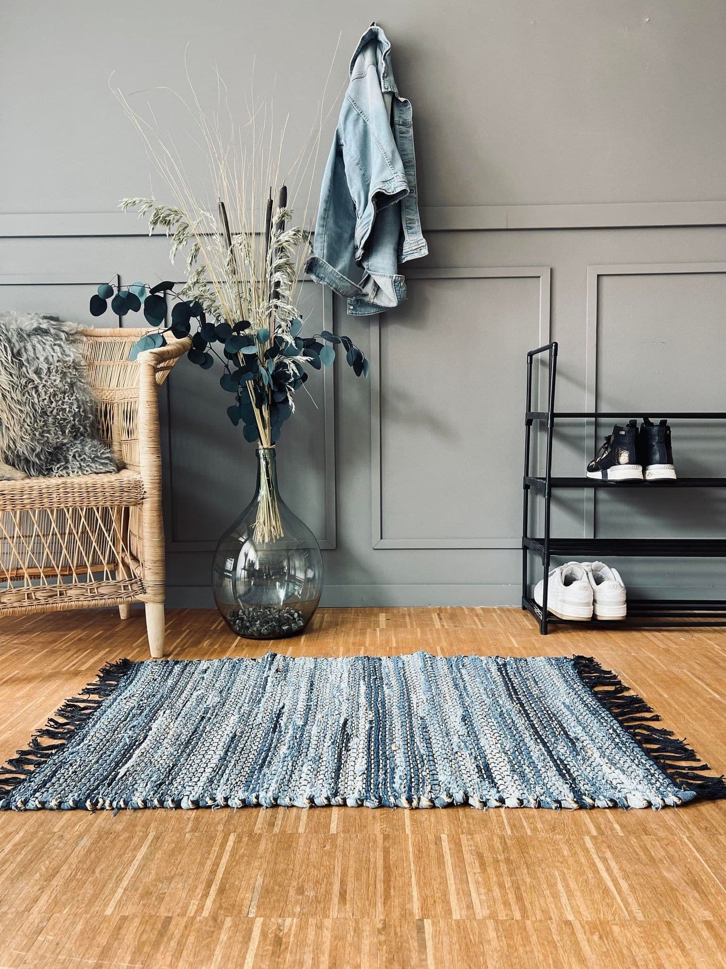 Gulvtæppe i denim og jute - 60x90cm - VIAMAJA.DK