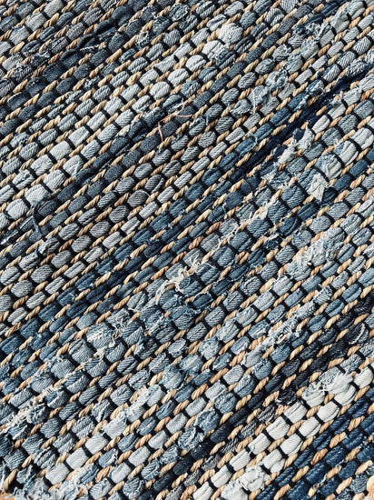 Gulvtæppe i denim og jute - 60x90cm - VIAMAJA.DK