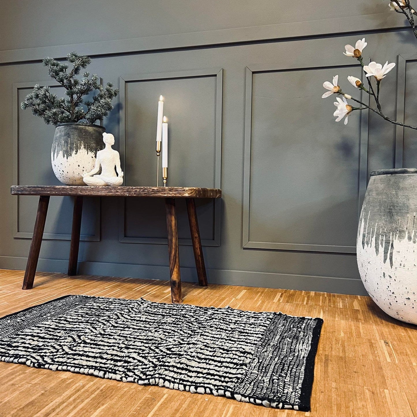Gulvtæppe i flettet skind – 60x90cm - VIAMAJA.DK