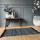 Gulvtæppe i flettet skind – 60x90cm - VIAMAJA.DK