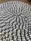 Gulvtæppe m. Dots – Naturmix 90 cm - VIAMAJA.DK