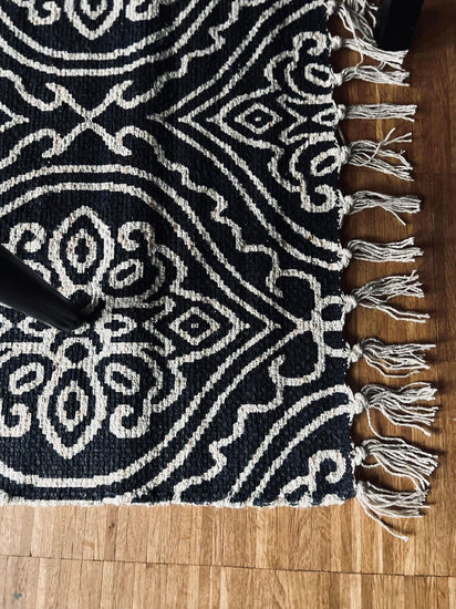 Gulvtæppe / måtte - Black boheme 60x90 - VIAMAJA.DK