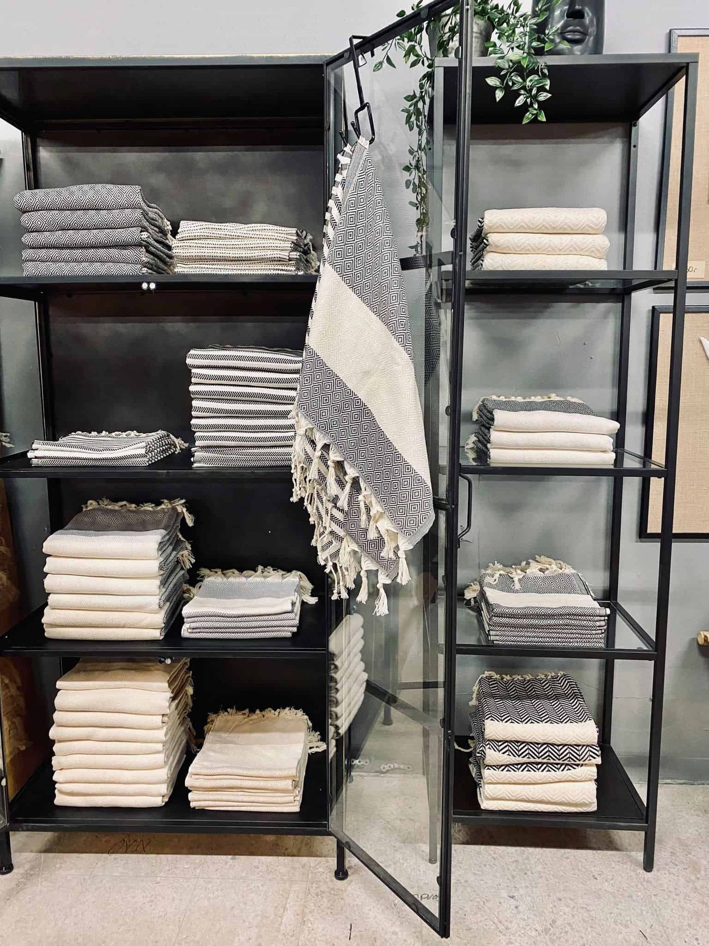 Hamam badehåndklæde – Diamond sort – 90×180 - VIAMAJA.DK
