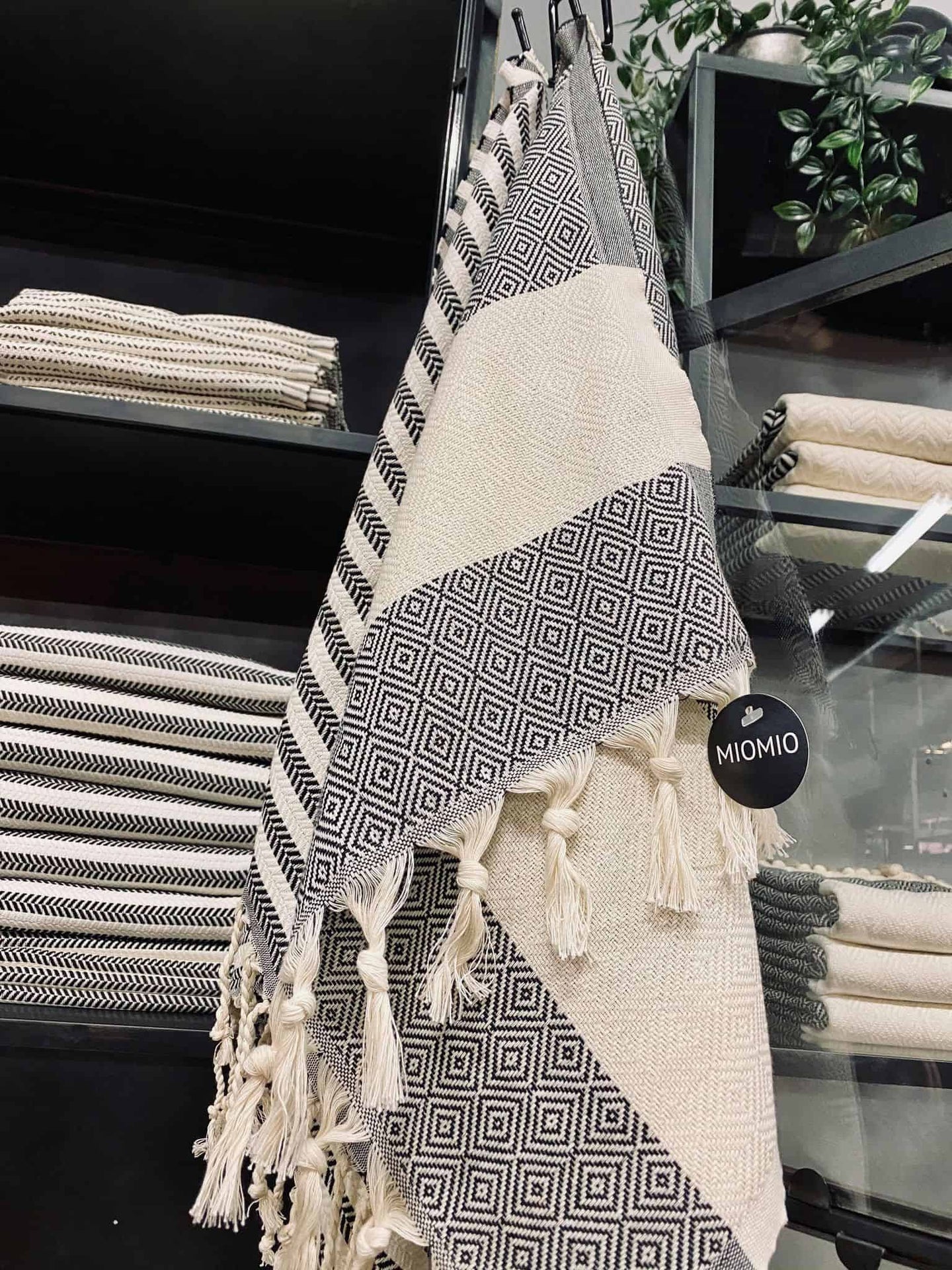 Hamam badehåndklæde – Diamond sort – 90×180 - VIAMAJA.DK