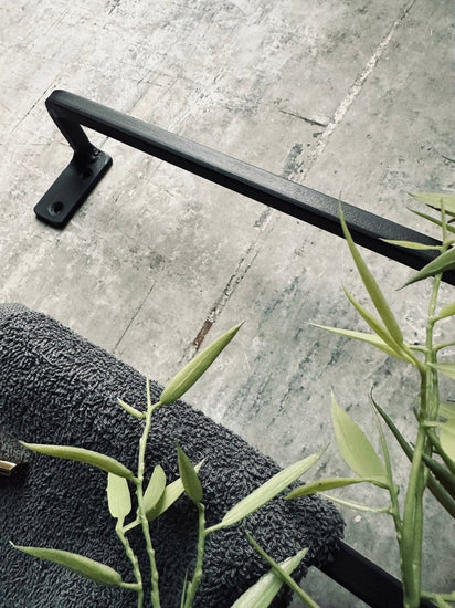 Håndklædeholder - Black 60cm - VIAMAJA.DK