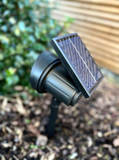 Havespot med solceller – Large - VIAMAJA.DK