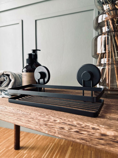 Hylde til badeværelse med sugekopper - VIAMAJA.DK