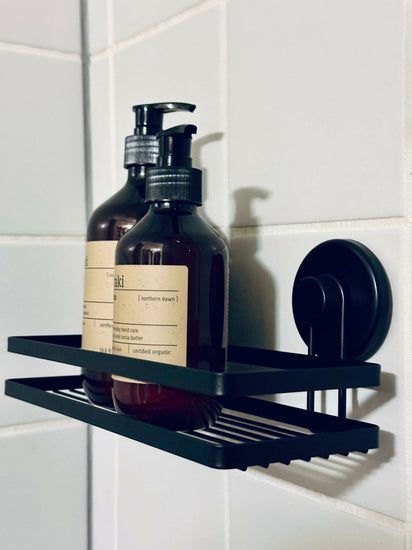 Hylde til badeværelse med sugekopper - VIAMAJA.DK