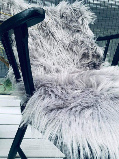Imiteret cool grey pels - VIAMAJA.DK