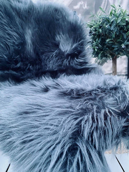 Imiteret Dark Grey pels - VIAMAJA.DK