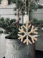 Juleophæng Snefnug mix guld 8cm - VIAMAJA.DK