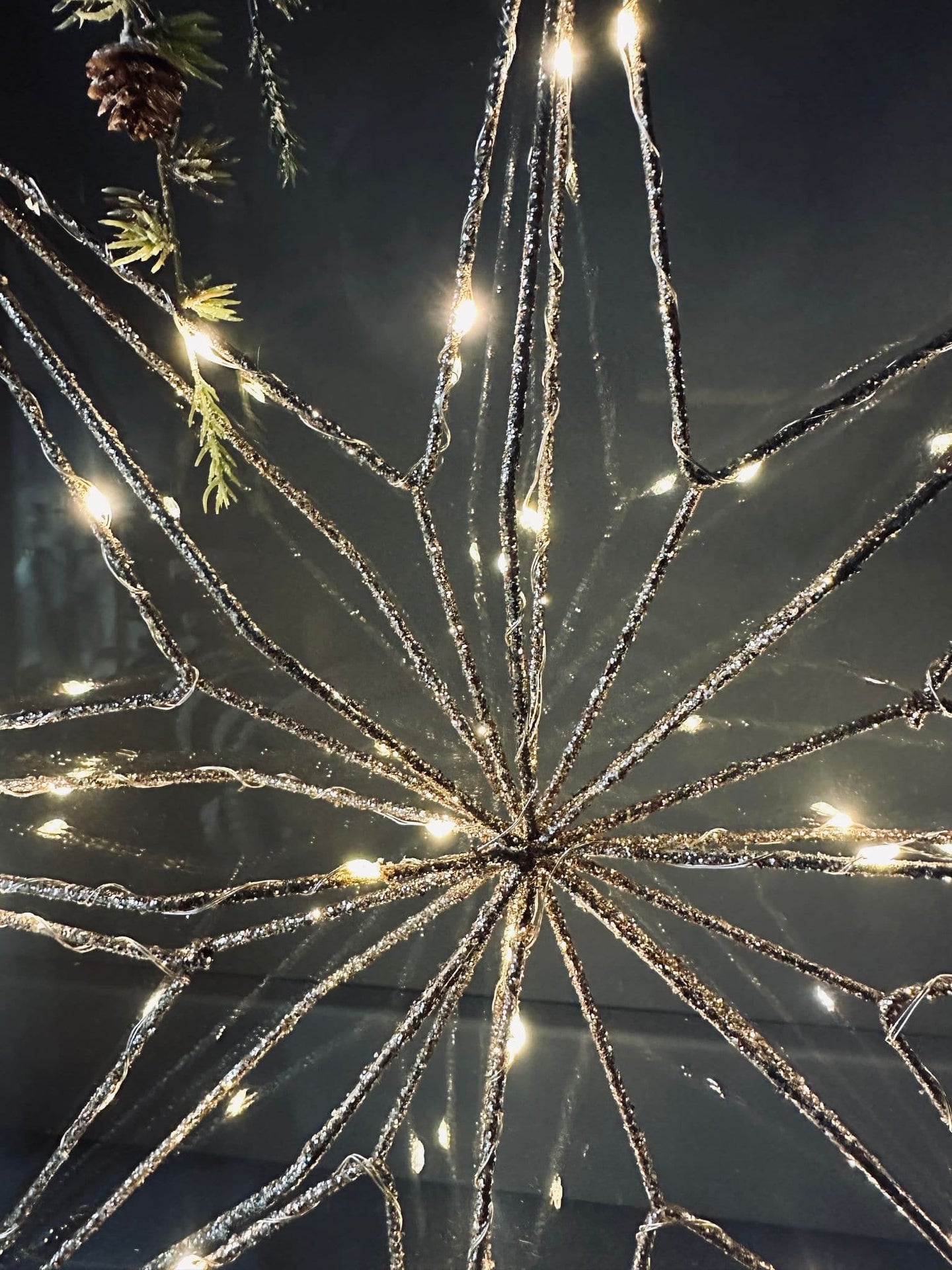 Julestjerne med LED Lys 40cm - timerfunktion - VIAMAJA.DK