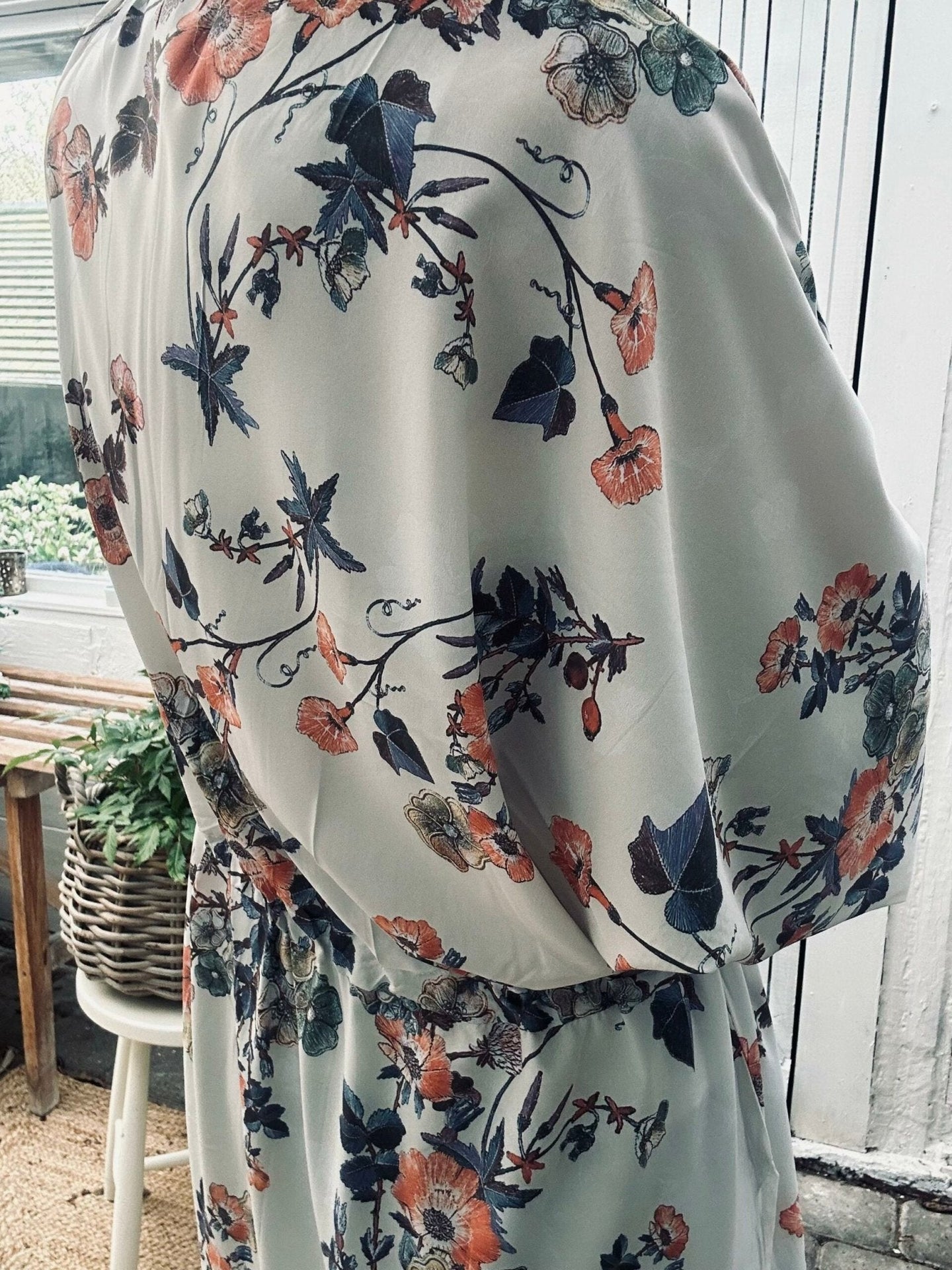 Kimono Flora Silk - VIAMAJA.DK