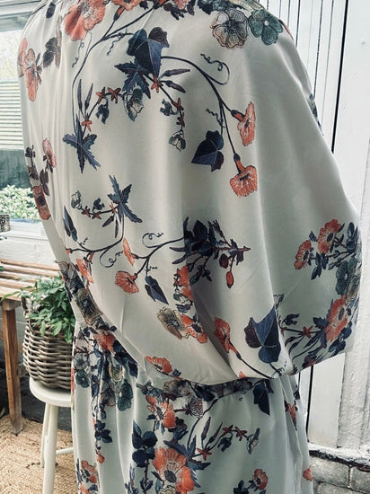 Kimono Flora Silk - VIAMAJA.DK