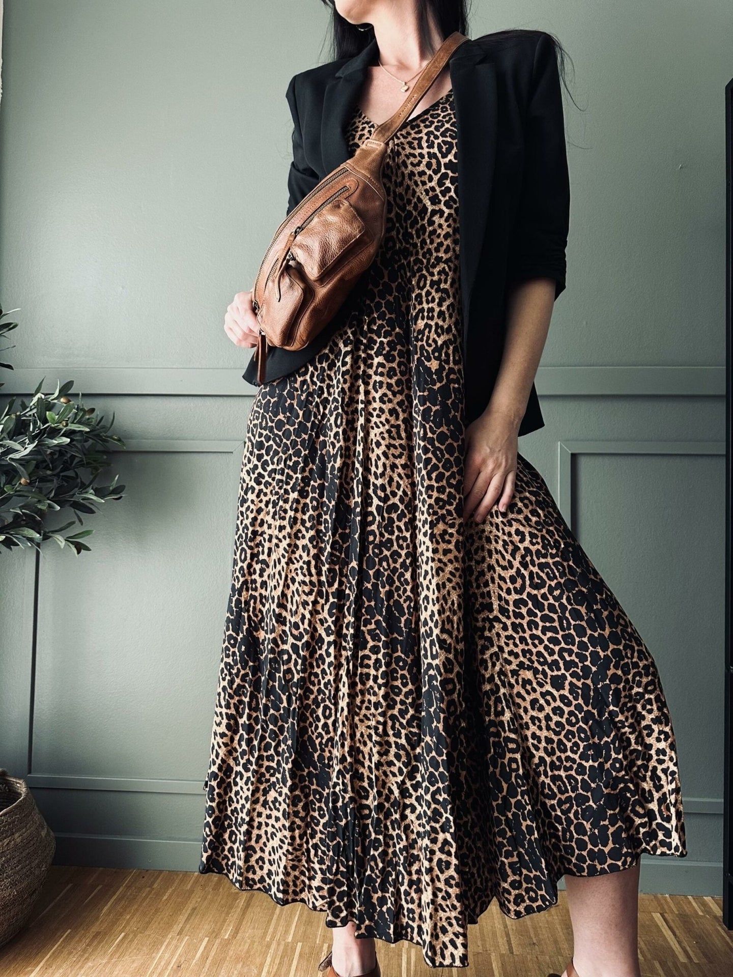 Kjole i loose fit – Leopard - VIAMAJA.DK