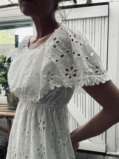 Kjole Melena White - VIAMAJA.DK