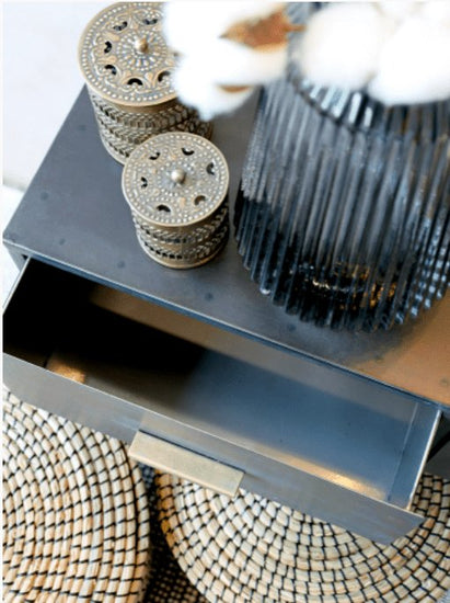 Konsolbord m. 3 skuffer i sort metal - VIAMAJA.DK