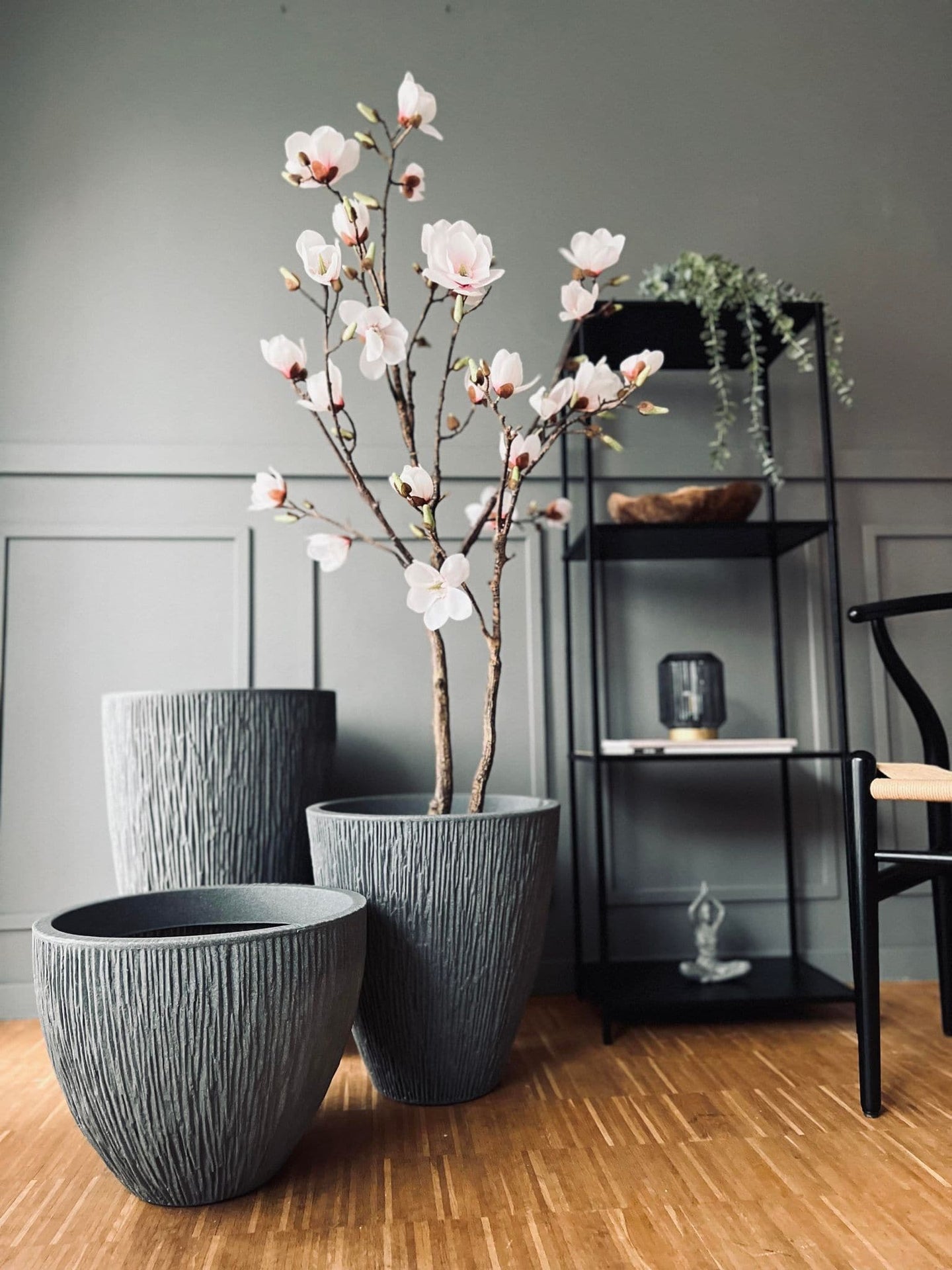 Krukke i plast - Riflet lys grå H 30 cm - VIAMAJA.DK