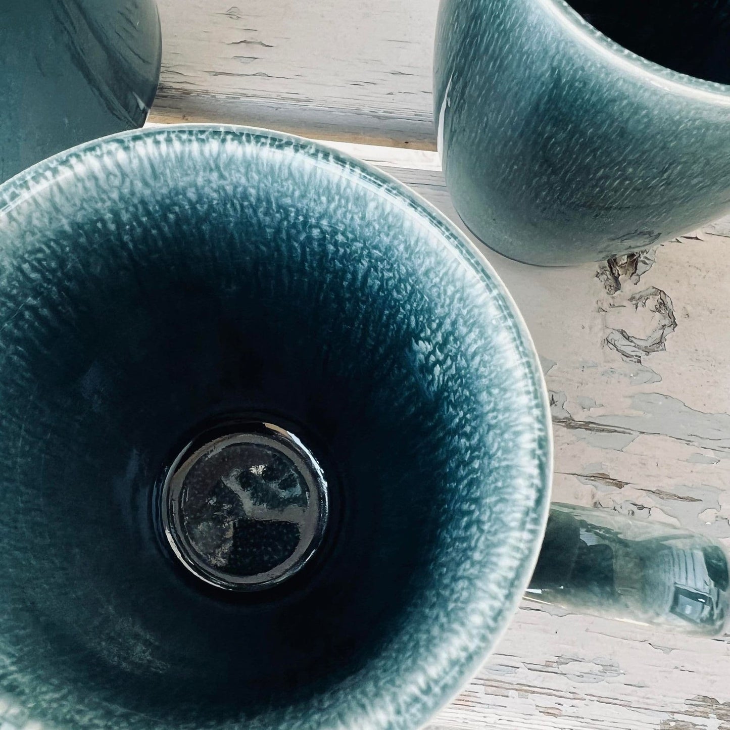 Krus med hank i stentøj - Havgrøn - VIAMAJA.DK