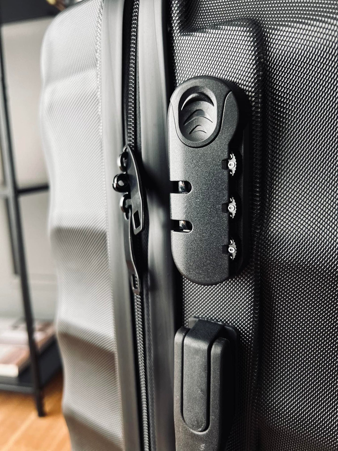 Kuffert medium – ULTRA LET 60 liter - VIAMAJA.DK