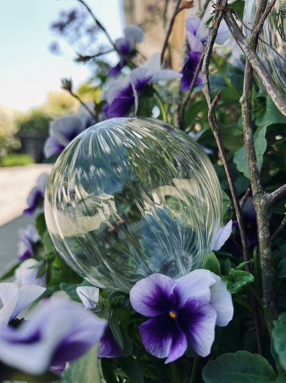 Kugler i klar glas - Sæt af 2 stk til vanding af blomster - VIAMAJA.DK