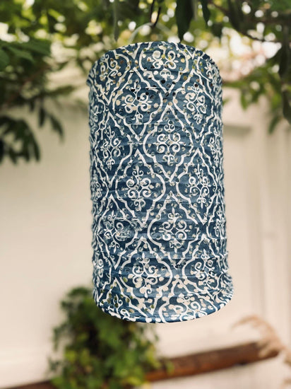 Lampe cylinder med solceller - SUMMER BLUE - VIAMAJA.DK