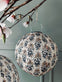 Lampe med solceller – Flower Beige dia 30cm - VIAMAJA.DK