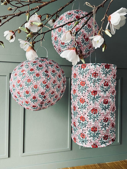 Lampe med solceller – Flower dia 30cm Rose - VIAMAJA.DK