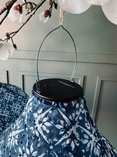 Lampe med solceller Pear – SUMMER BLUE - VIAMAJA.DK