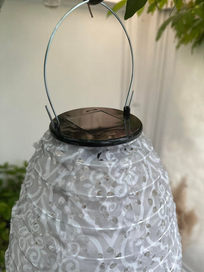 Lampe med solceller - SUMMER WHITE - VIAMAJA.DK