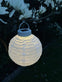 Lampe med solceller – White ball - VIAMAJA.DK