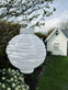 Lampe med solceller – White ball - VIAMAJA.DK