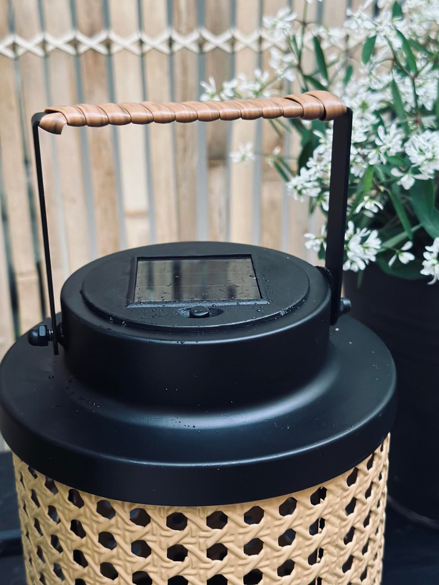 Lanterne LIMA med solceller - VIAMAJA.DK