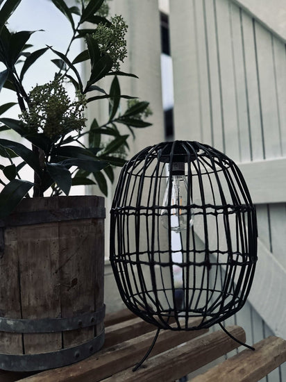 Lanterne med solceller - VIAMAJA.DK