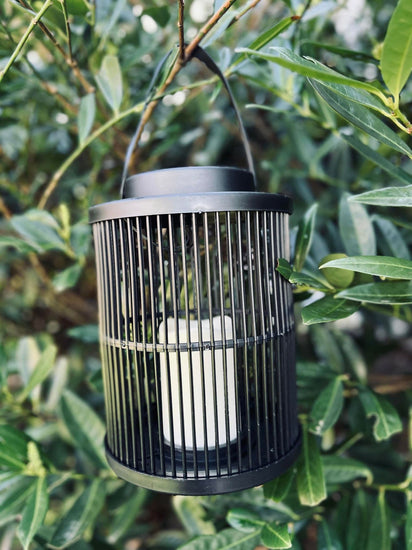 Lanterne med solceller - Black design - VIAMAJA.DK