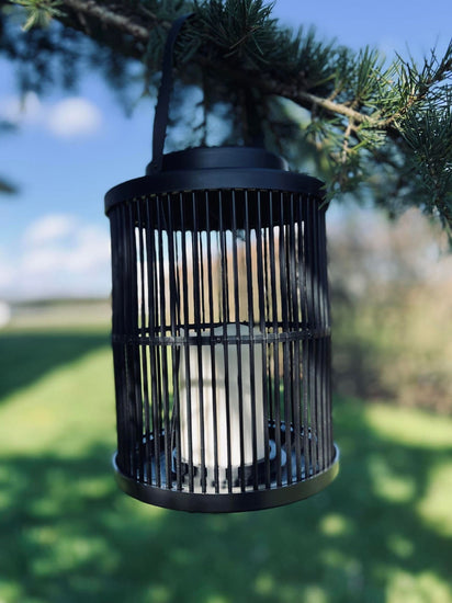 Lanterne med solceller - Black design - VIAMAJA.DK