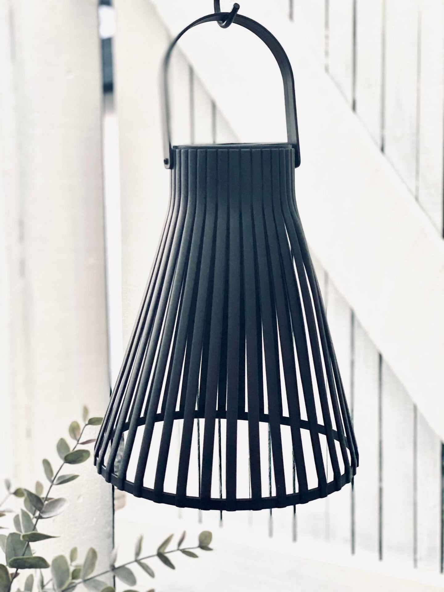 Lanterne med solceller - BLACK SOLAR - VIAMAJA.DK