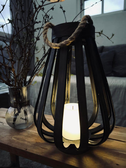 Lanterne med solceller – Dark 34cm - VIAMAJA.DK