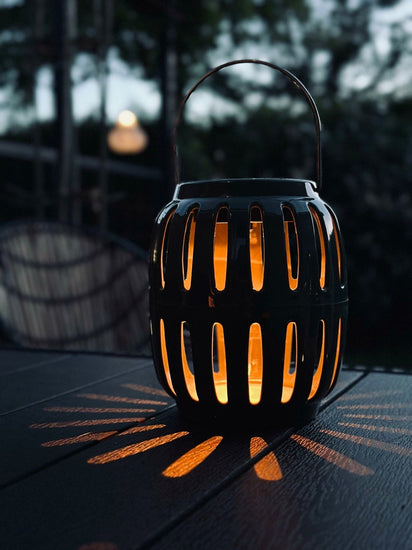 Lanterne med solceller - Green summer - VIAMAJA.DK