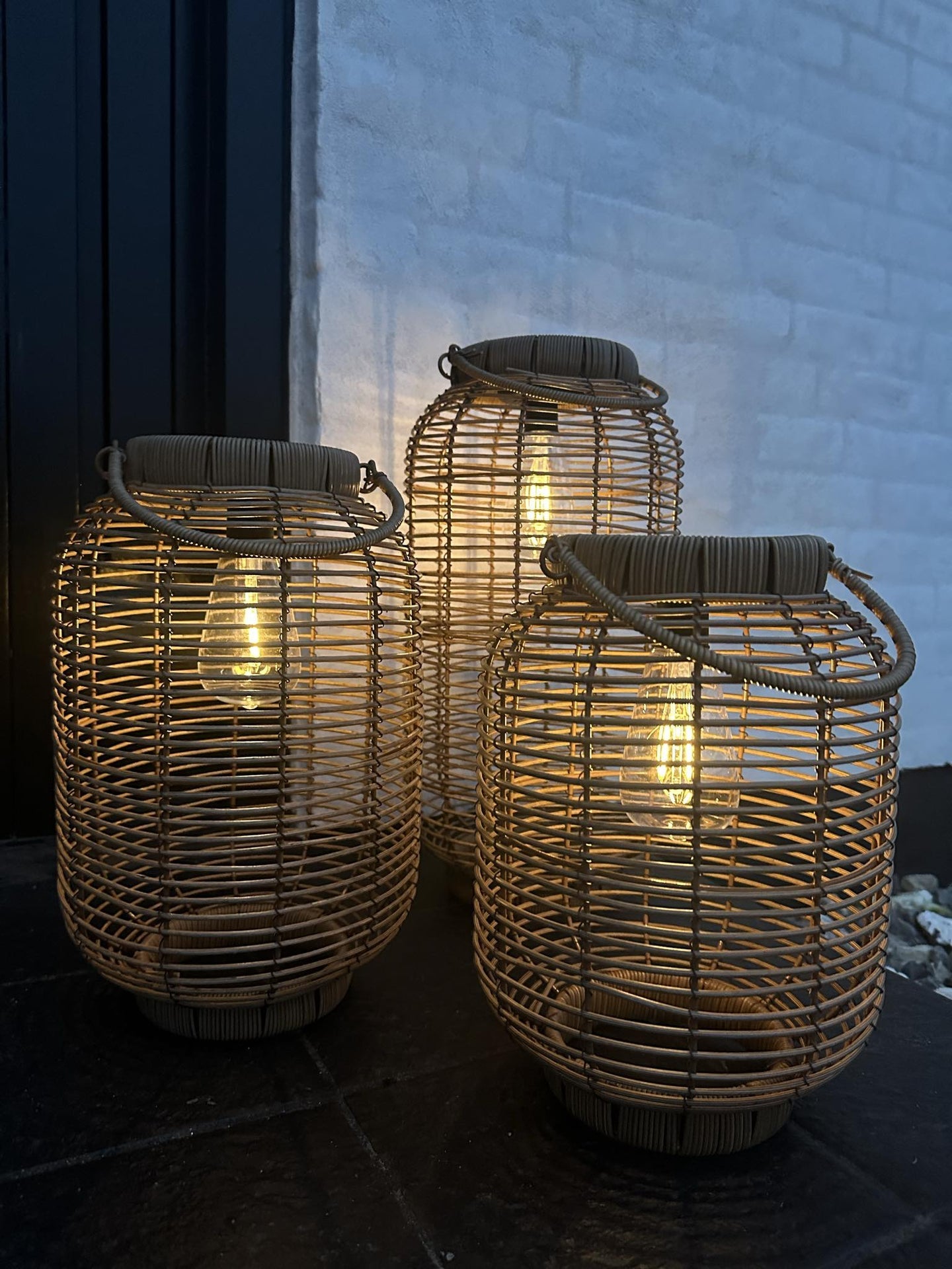 Lanterne med solceller Molly – Stor - VIAMAJA.DK