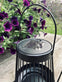 Lanterne med solceller - Sort metal - VIAMAJA.DK