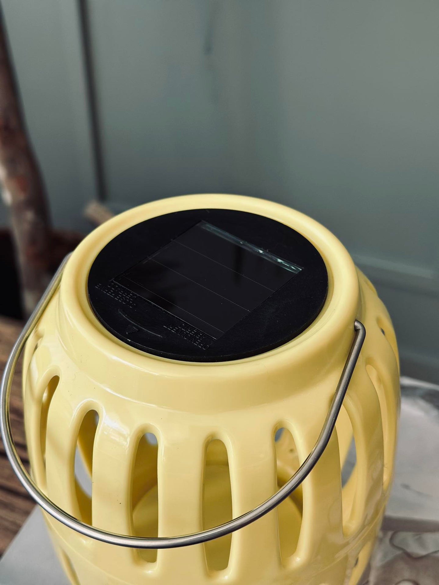 Lanterne med solceller – Yellow summer - VIAMAJA.DK